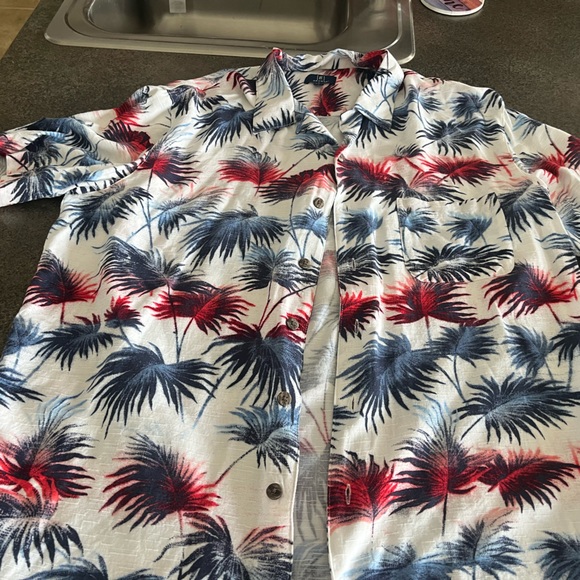 Men’s large button down - Picture 3 of 3